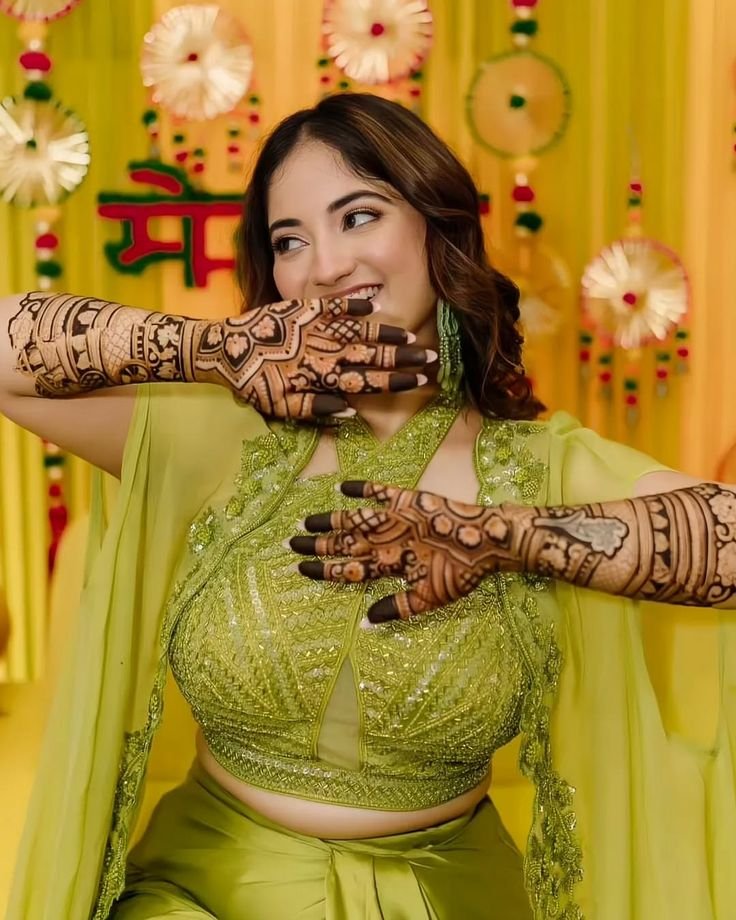 Artisanal Henna Motifs