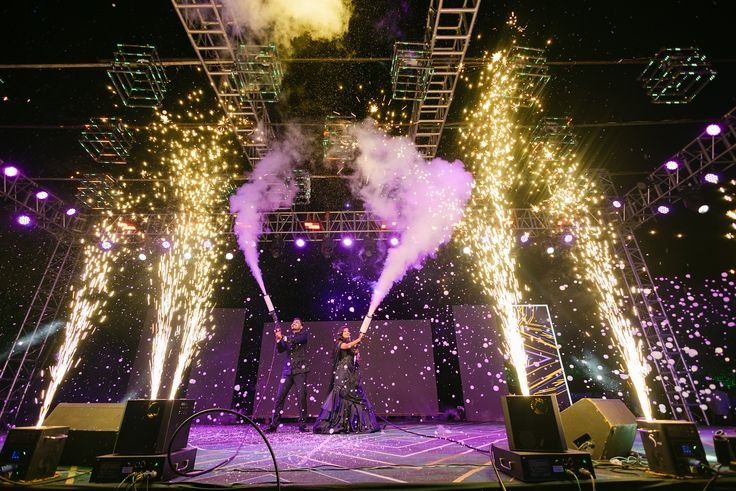 Cold Pyro Sparkler Fountains Midnight Entry